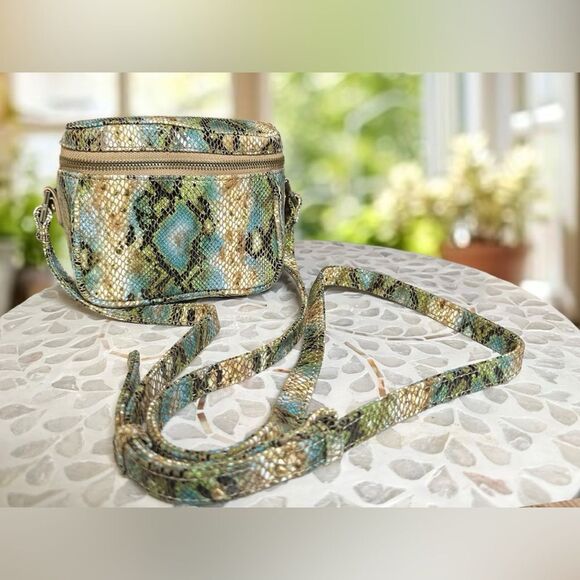 HOBO Vintage $198 Pixie Crossbody Bag Leather LTD Edition NWT - Picture 8 of 16